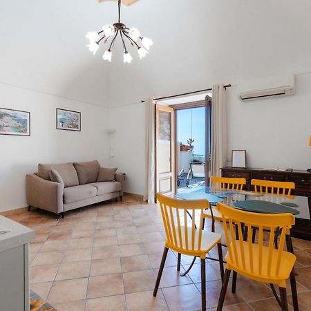 Casa Monticello Appartement Positano Buitenkant foto
